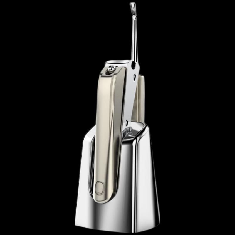 Seesoo 2-piece Nail Clipper & Ear Pick Set