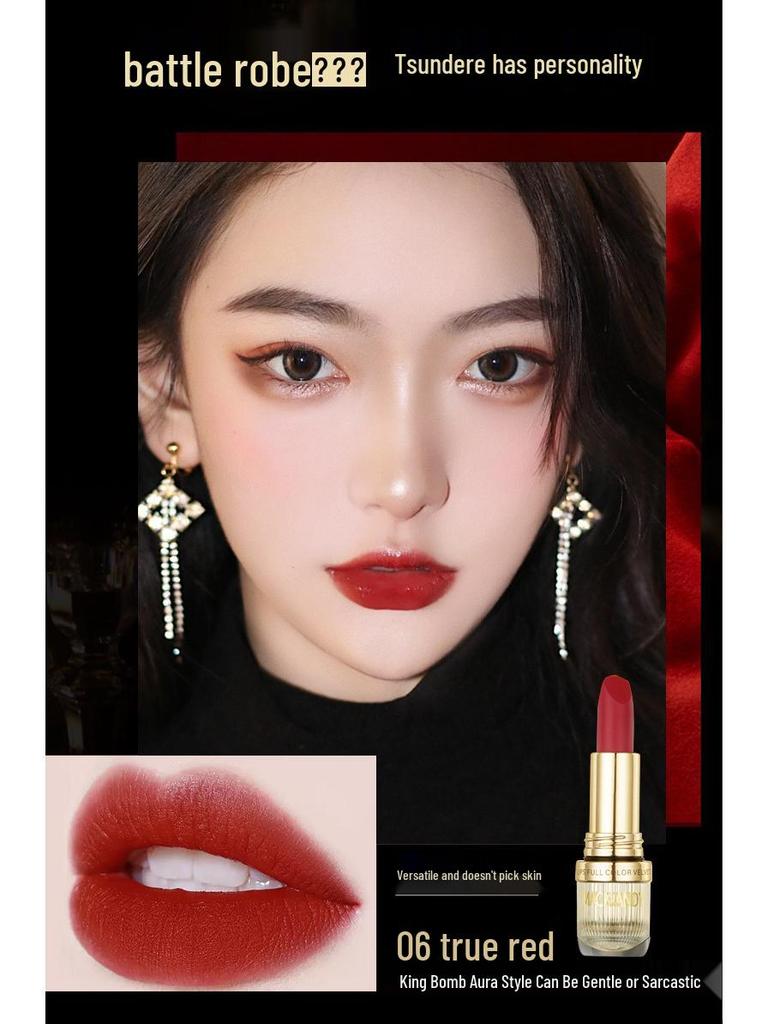 Marco Andy Velvet Essence Long-lasting True Red Waterproof Lipstick - Enhances Complexion, Non-stick