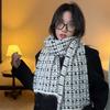 Black and white plaid scarf women's autumn and winter versatile high-end scarf student warm and cold-proof couple