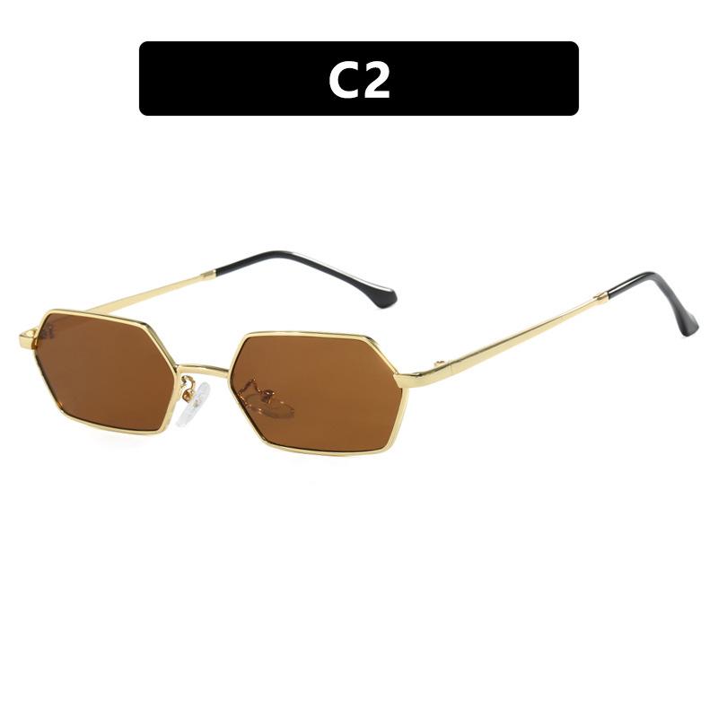 New Polygonal Sunglasses Retro Metal Frame Women Fashion UV400 Protection Street Photography Accessory