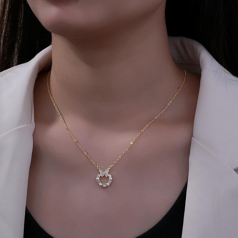 Pearl Butterfly Necklace for Women with Light Luxury Niche Design Sense Splicing Strange Pearl Clavicle Chain Necklace Sweater Chain