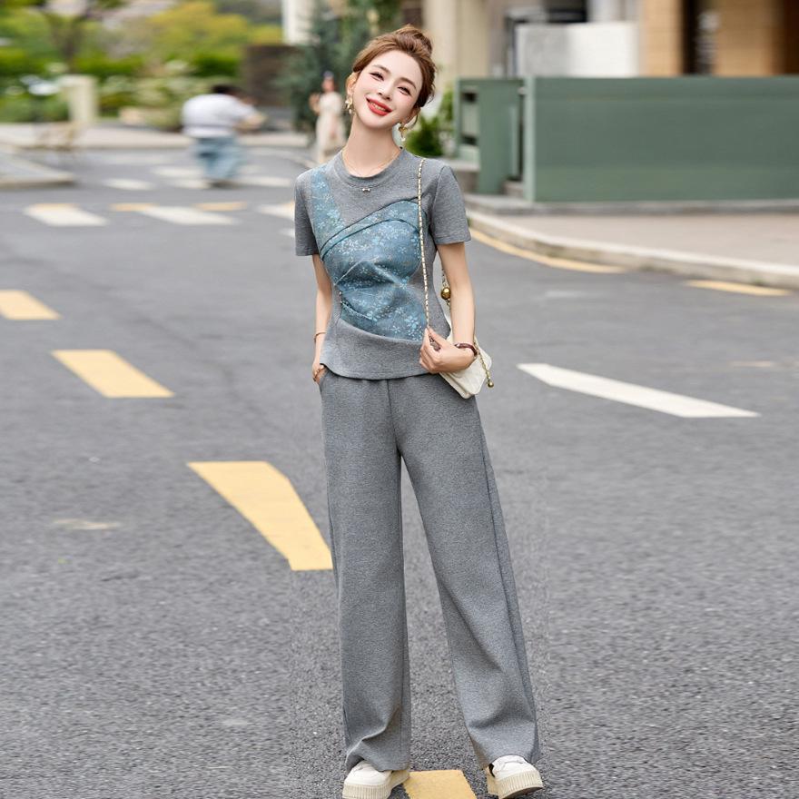 European gray casual sports suit women's summer new fashion age-reducing short-sleeved printed T-shirt wide-leg pants two-piece set