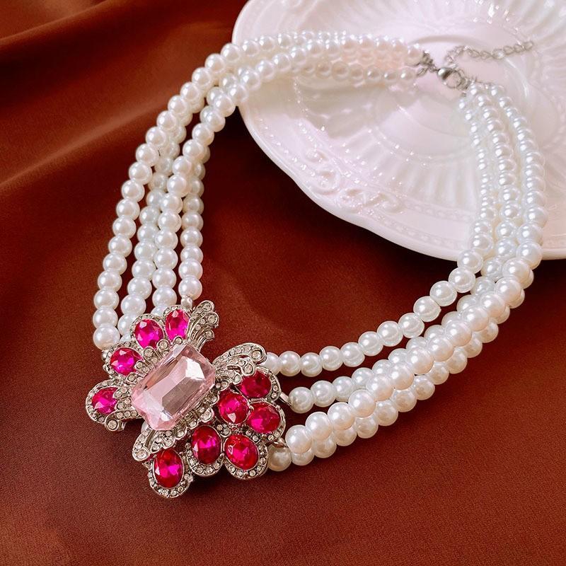 Butterfly Drop Oil Pearl Faux Crystal Necklace Versatile High-end Clavicle Chain Niche Design Jewelry Women