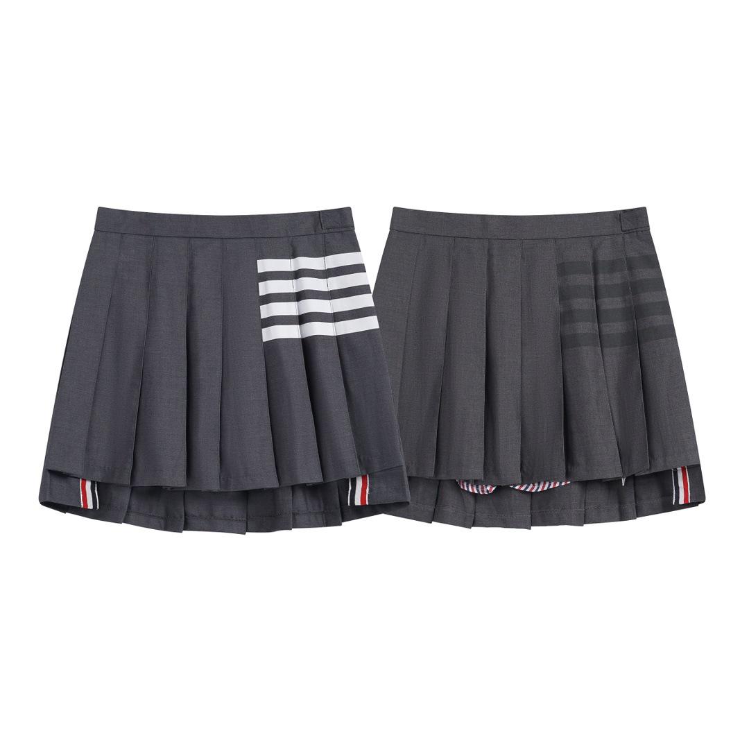 

Versatile European & American Pleated Skirt - Red, White, Blue with Zipper Detail M