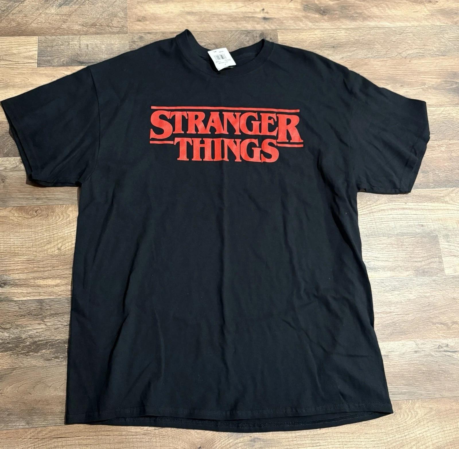 Mad Engine “STRANGER THINGS” Black Short Sleeve T-shirt Red Logo Size XL M