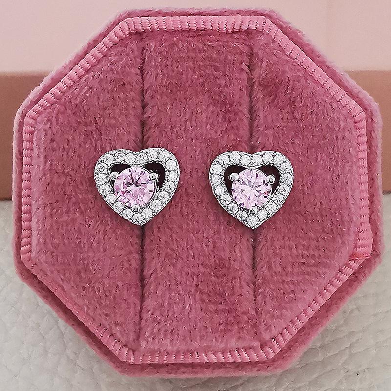 Exquisite Heart-Shaped Zircon Diamond Earrings – European & American Creative Fashion