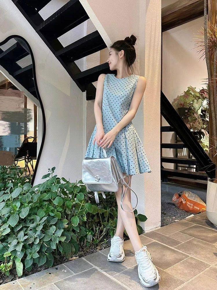Large size fat mm French sweet sleeveless polka dot dress women's summer vacation style thin waist vest short skirt