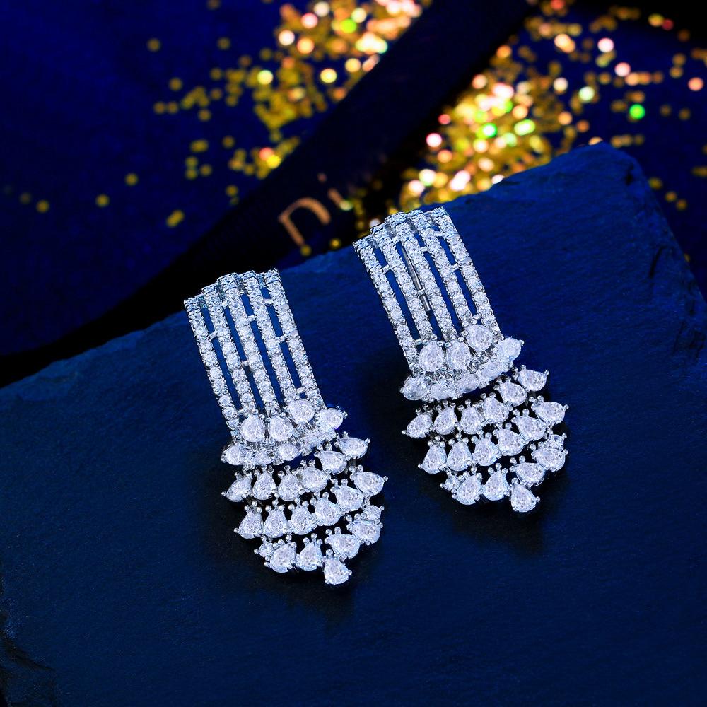 Needle Light Luxury Micro-Inlaid Zircon Earrings Temperament Super Flash Water Drop Banquet Dress Accessories Earrings