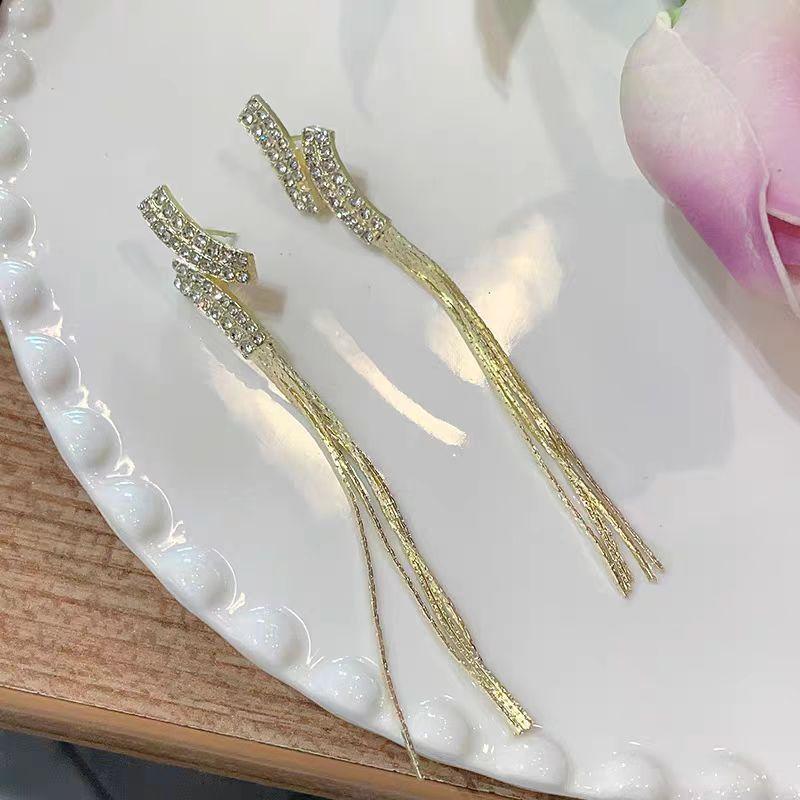 Minimalist Long Alloy Tassel Earrings With Full Rhinestones For Fashion Female