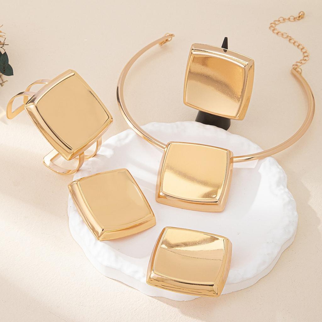 Modeschmuck für Damen-Set