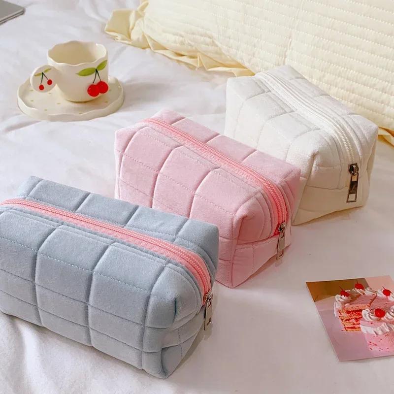 Kosmetiktaschen für Damen Weiche Reise-Kosmetiktasche Organizer-Etui Junge Dame Mädchen Make-up-Etui Notwendigkeiten Unifarbene Handtaschen