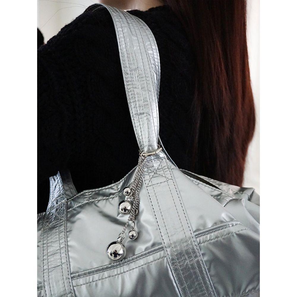 SORA snowflakes key ring