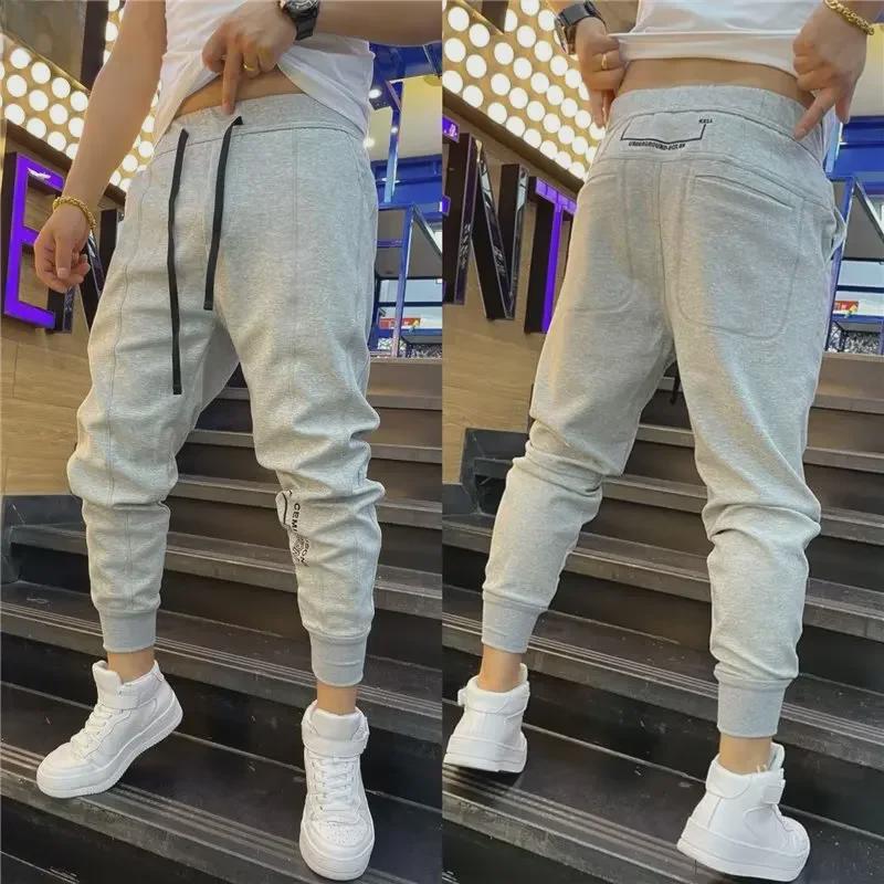 Schwarze Slim-Fit-Jogginghose mit Kordelzug für Herren – trendige Freizeitkleidung für Frühling/Herbst