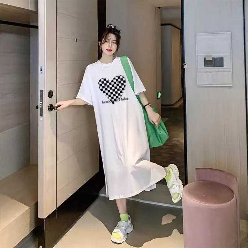 Black and white grid large size women's t-shirt dress, slightly fat in summer mm loose and lazy wind, covering the stomach and showing