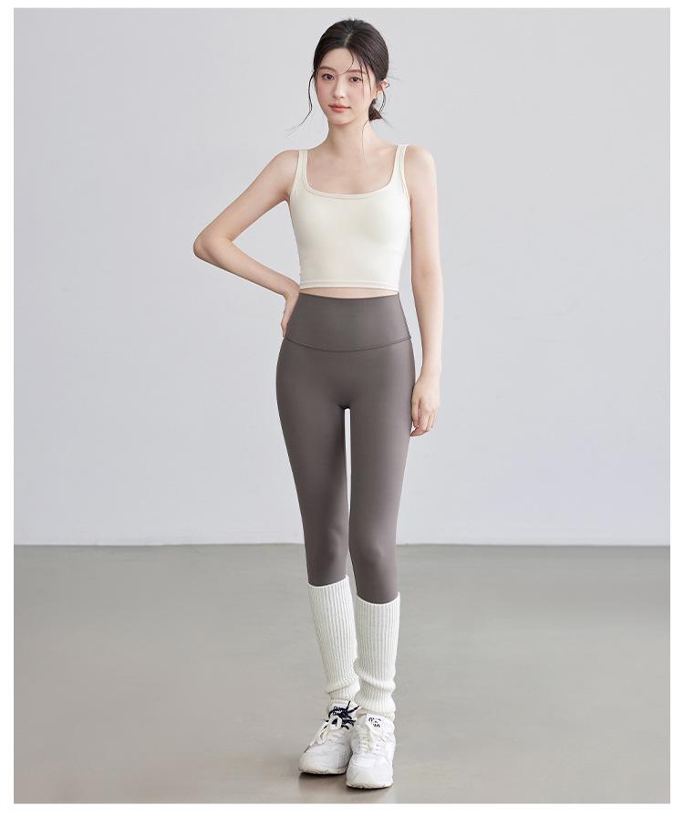 2025 Women's Autumn/Winter Camisole with Built-in Chest Pads & Back Support for Running, Fitness, Yoga, & Outerwear