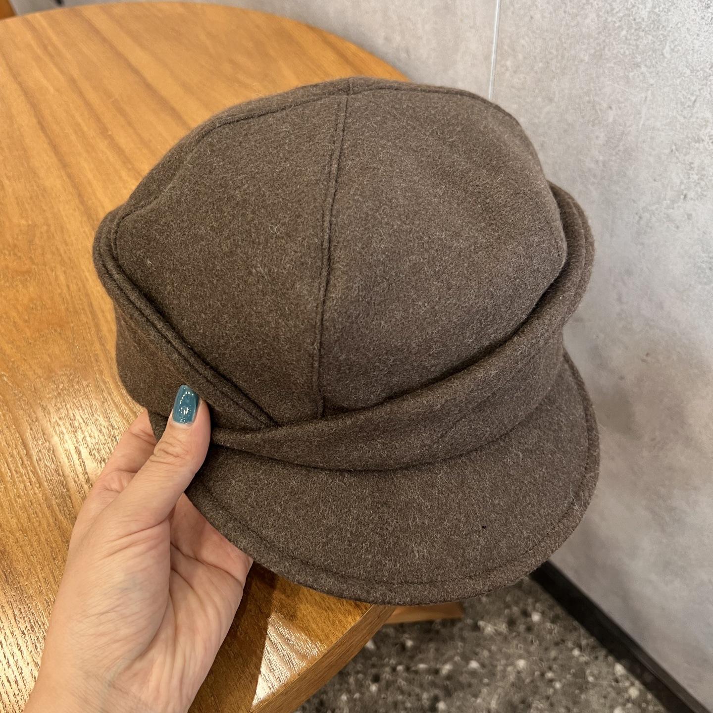 

Шерстяная кепка газетчика для верховой езды, берет в том же стиле для осени и зимы, ретро и подчеркивающая лицо маленькая восьмиугольная кепка для женщин M（56-58cm）