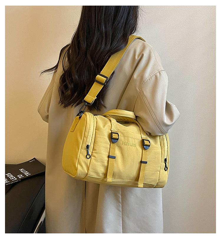 Women's Lightweight Travel Sports Bag: Large Capacity Hand-Carry for Short Business Trips & Fitness