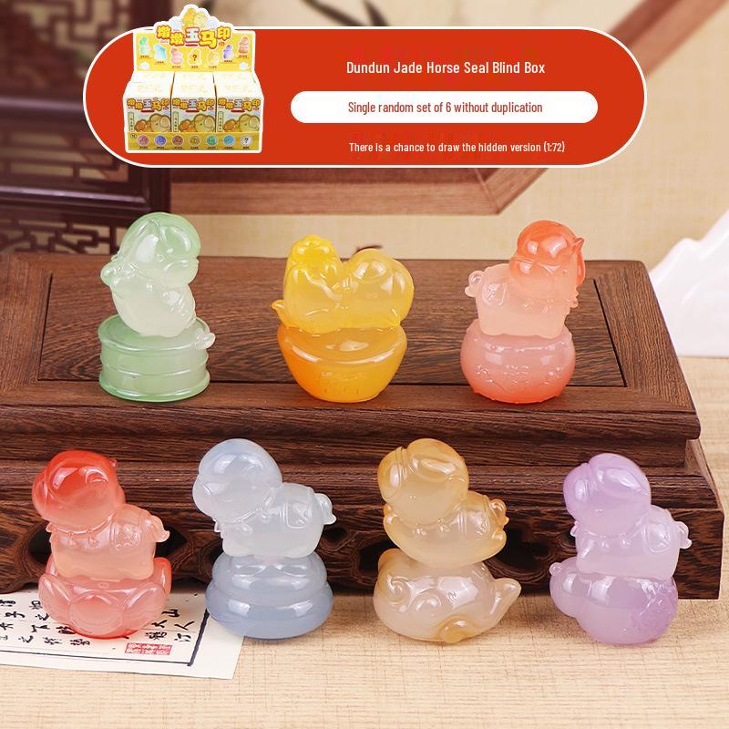 Dundun Jade Horse Zodiac Seal Ornament: Creative New Year & Birthday Gift