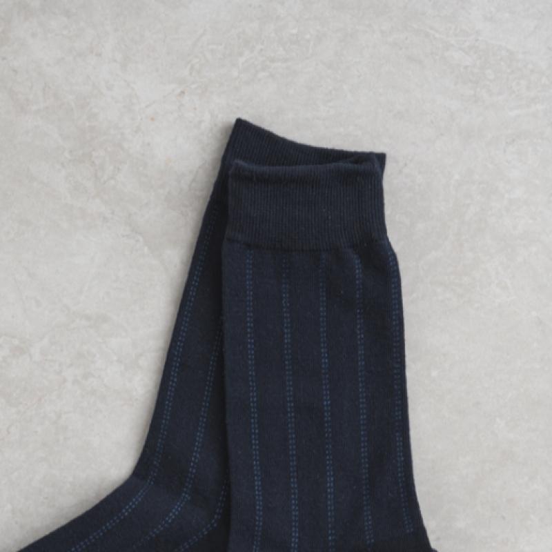 Monfoot Socken mit vertikalem Muster Marineblau
