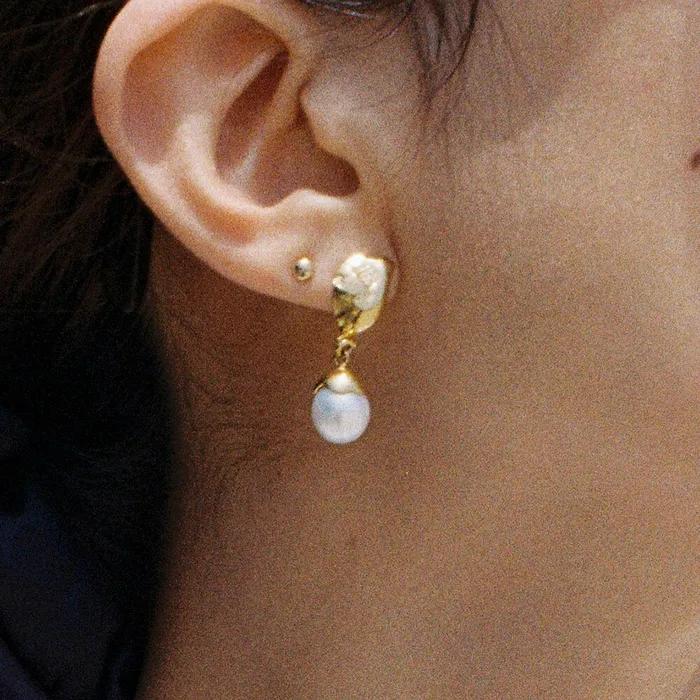 The Sparkling Light Earring, Gold