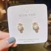 Exquisite Imitation Pearl Bee Stud Earrings for Women Simple Small Cute Animal Insect Korean Girl Jewelry Friend Christmas Gift