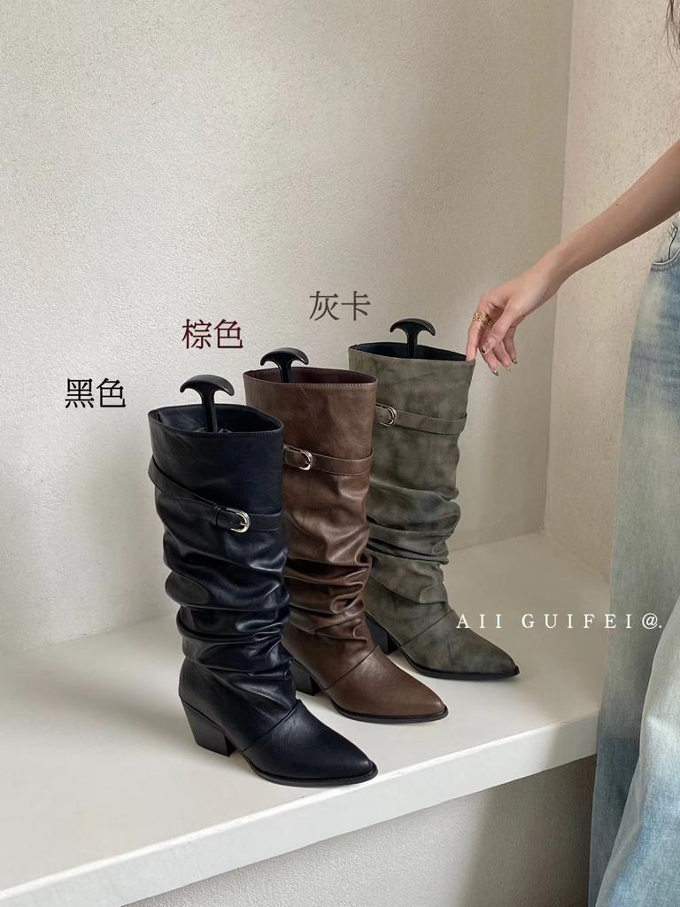 Niche design pointed pleated stacking boots spring and autumn models large tube circumference belt buckle boots tall knight boots