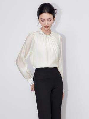 Squisita Maglia con Bordi Arricciati e Perline per l'Inizio dell'Autunno