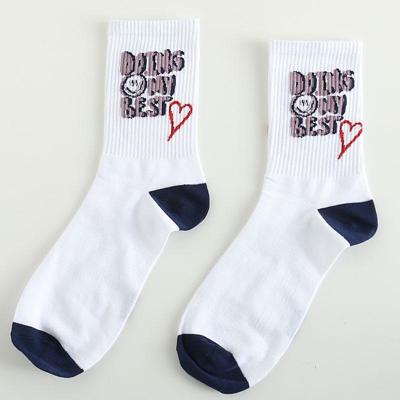 Roliga Herrstrumpor Glada Nya Mode Ins Stil Strumpor För Kvinnor Och Män Hip Hop Harajuku Tecknad Fotboll Bomullsstrumpor