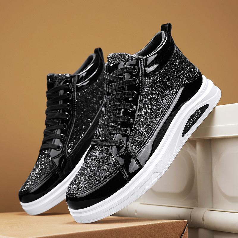 

Большие размеры, новые модные корейские туфли для сцены, модные высокие туфли для скейтбординга, мужская повседневная обувь, ночные глянцевые модные туфли 46 39