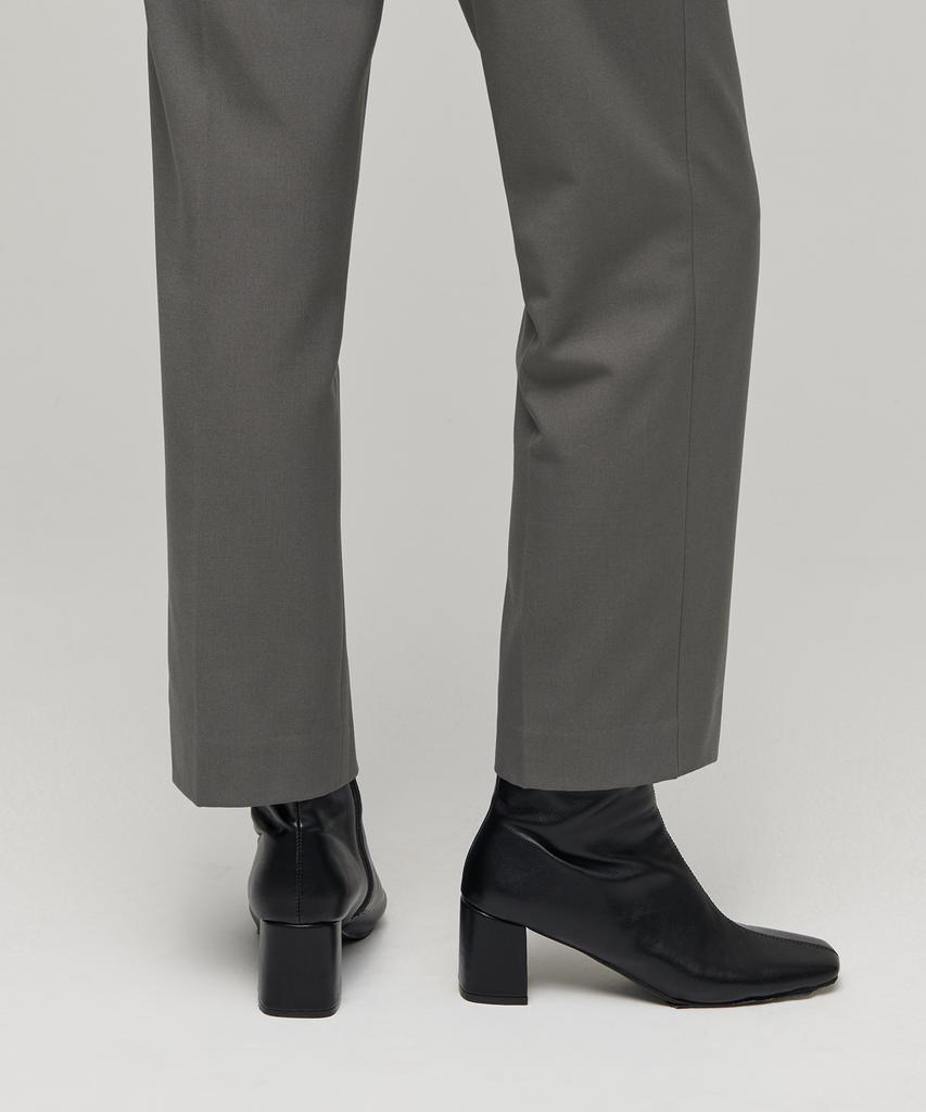 MUSINSA STANDARD WOMAN Women'S Heavyweight Fleece-Lined Loose Tapered Hidden Elastic Waist Slacks [Warm Gray]