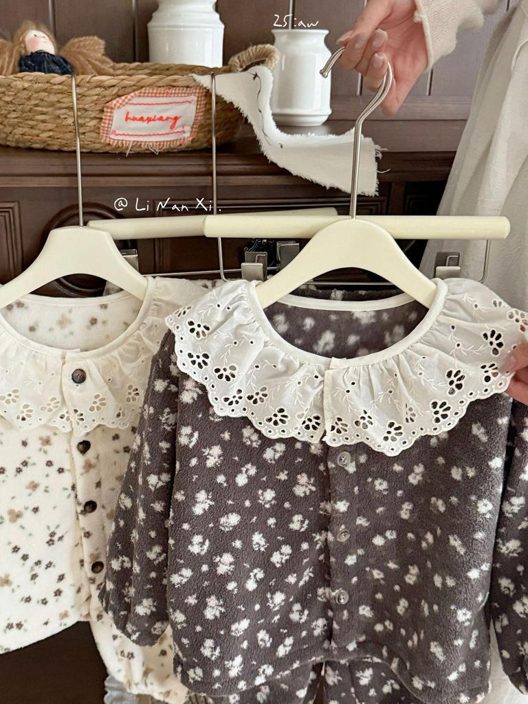 2025 New Children's Fleece-Lined Pajama Set: Girls' Lace Cardigan Homewear for Autumn and Winter