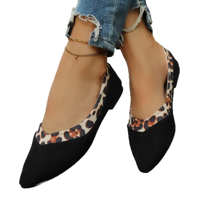 Ballet soft-soled single shoes women's spring and summer new temperament shallow mouth grandma shoes with skirts Mary Jane women's shoes