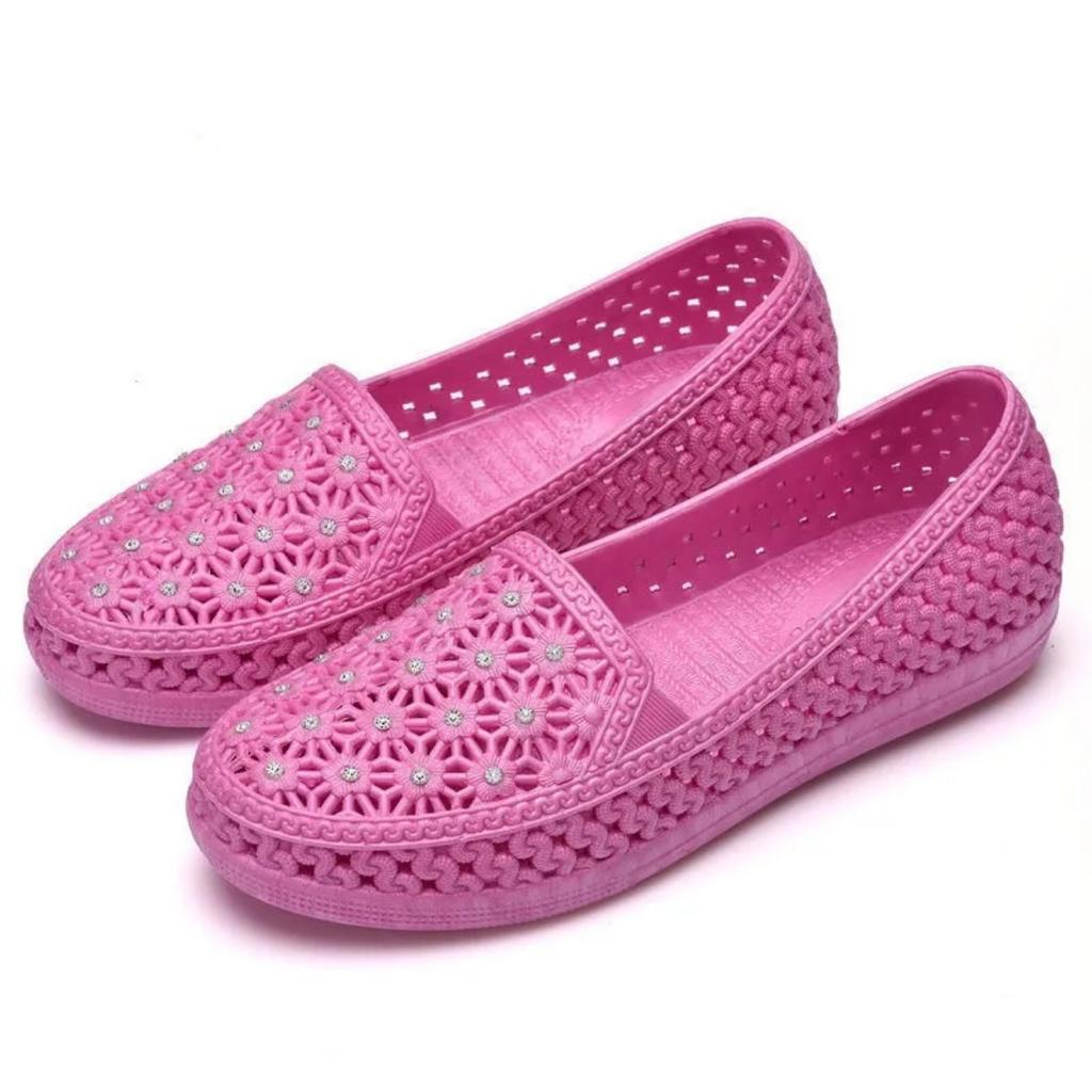 Flats Shoes Women Hollow Out Slip On Casual Nurse Shoes Summer Loafers Female Sandals Shallow Beach Breathable Zapatos