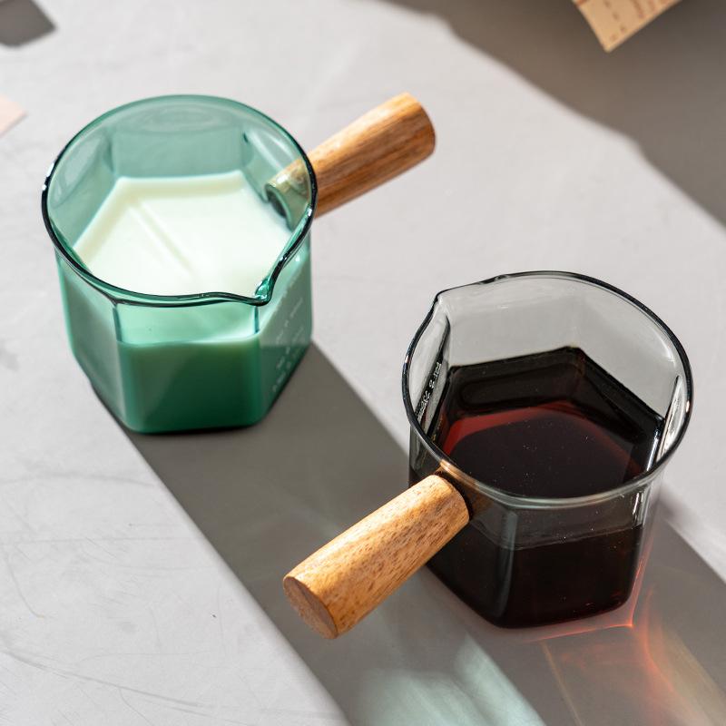 120ml Glas Espresso Messbecher mit Holzgriff Sechseck Milchkännchen Kaffeezubehör Saucenbecher Servierkännchen