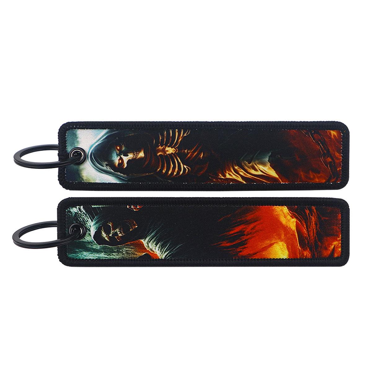 Ключница и нашивка на Хэллоуин «Череп и клюв орла» – Черная ткань и сплавной кулон