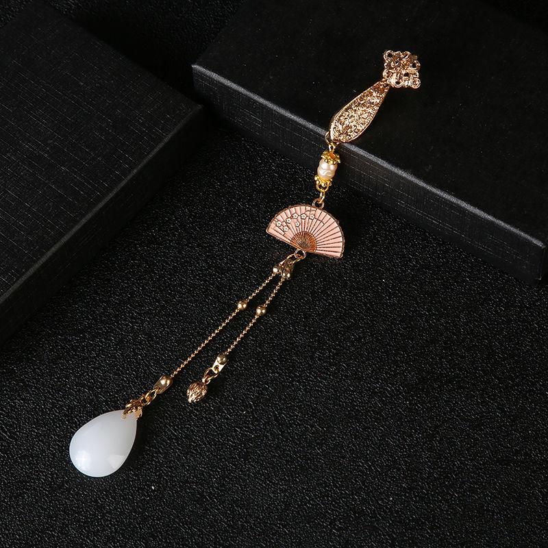 

Ретро китайский кулон с воротником ципао: Кисточка-брошь в традиционном стиле ханьфу In-stock, Fast Delivery