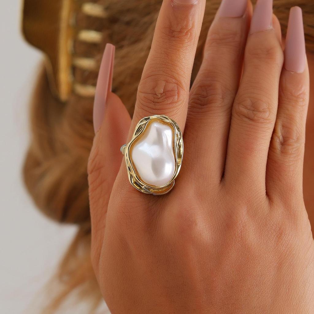 European & American Retro Faux Pearl Women's Irregular Open Ring - Unique Niche Design