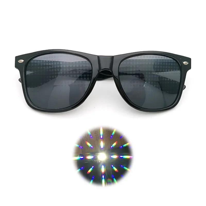 3D Heart Effect Diffraction Glasses Women Sunglasses Rectangle Rainbow Kaleidoscope Festival Party Style Eyewear Clear/Gray Lens