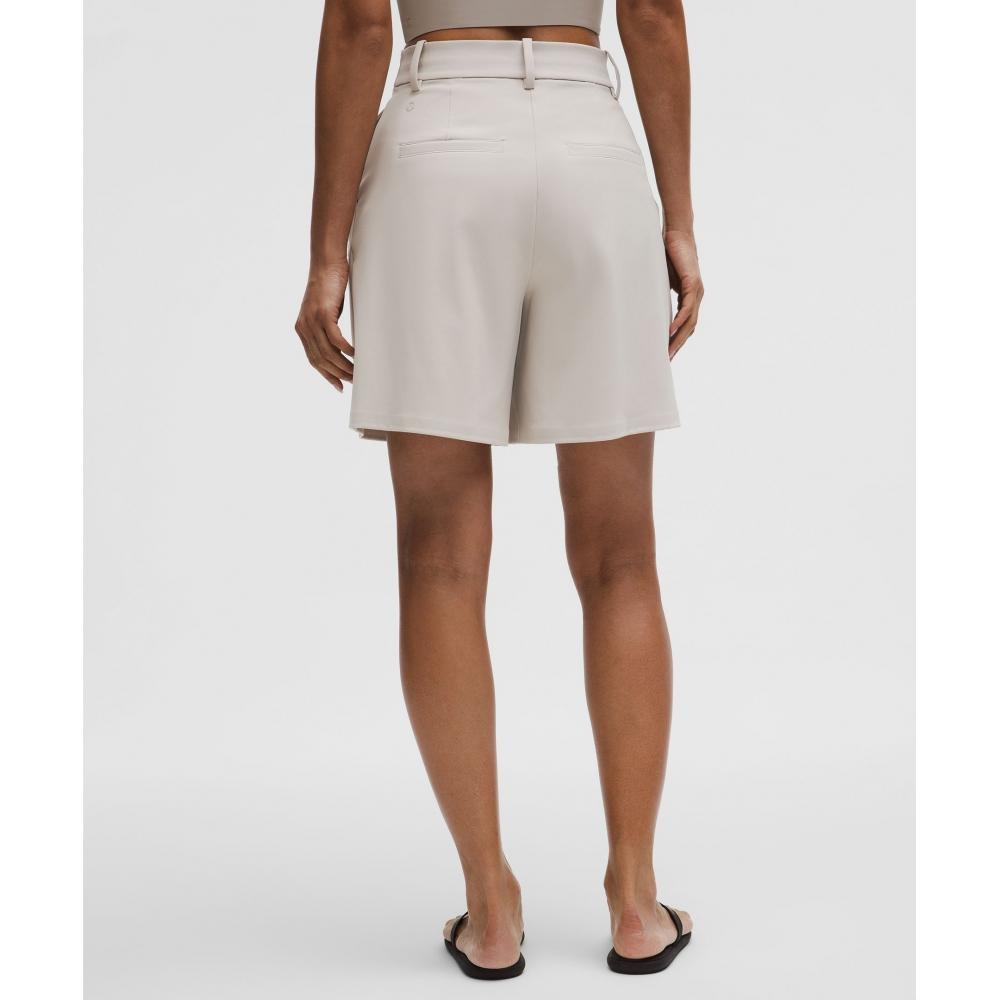 Lullulemon Daydrift Pleated High-Rise Shorts 7Inch Down