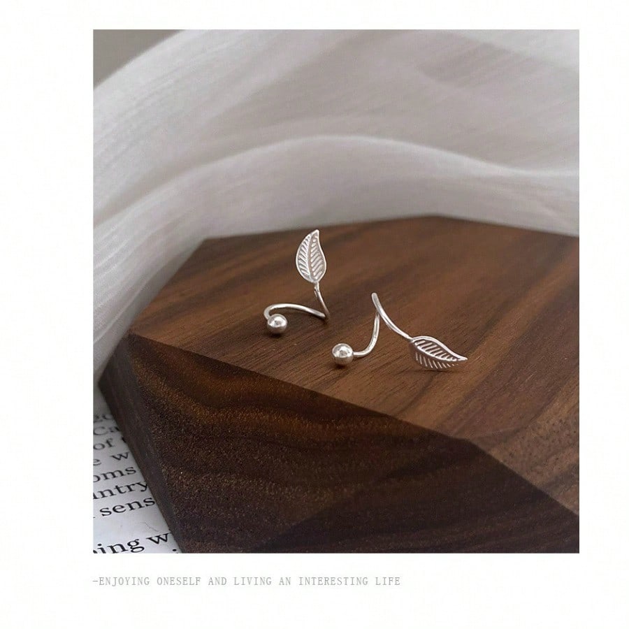 Ginkgo Stud Earrings Women's Simple Fashion Earbone Stud Earrings Screw Earrings