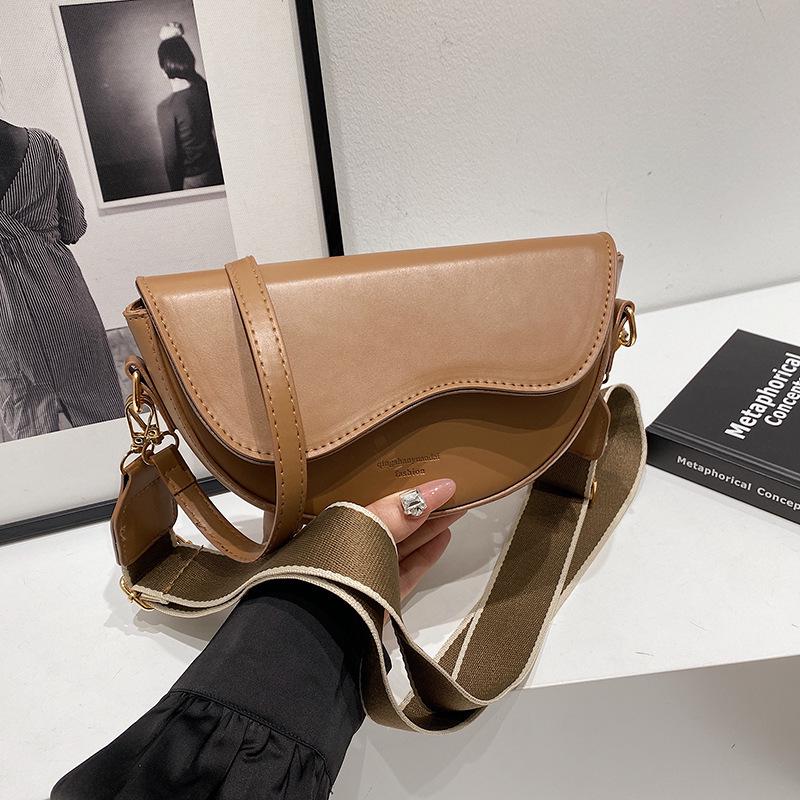 Women's 2025 Retro Textured Small Handbag: Versatile Tote, Crossbody, Shoulder & Saddle Bag