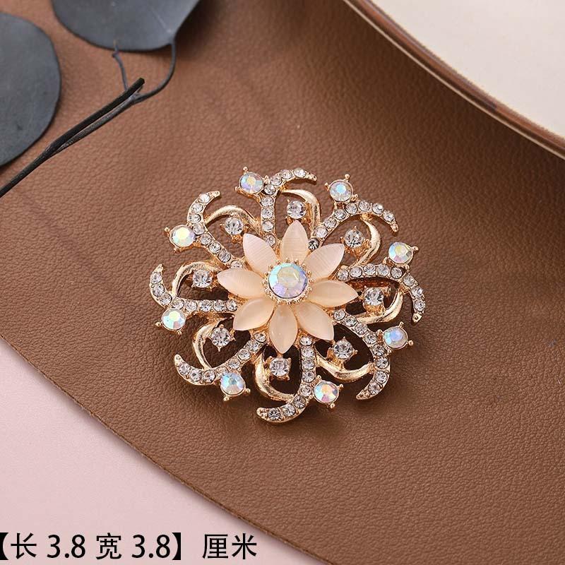 Brooch Premium Niche Accessories Versatile Creative Women's Collar Pin Diamond Anti-light Temperament Corsage