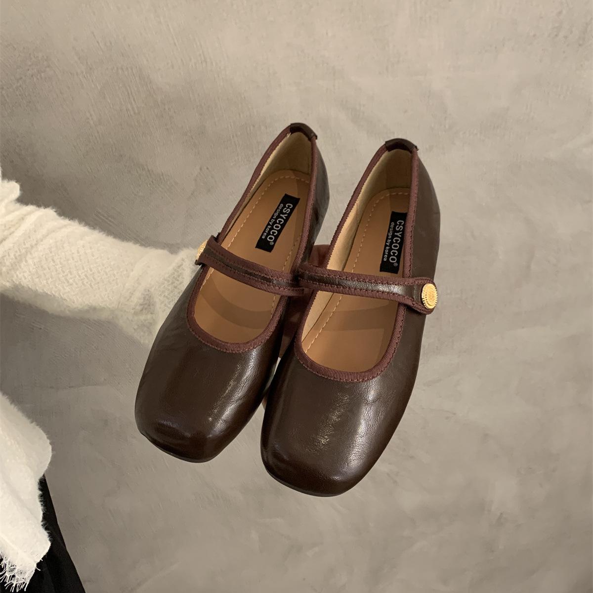

Korean version of design flat shoes, shallow single shoes, small leather shoes, summer women s shoes, French retro Mary Jane shoes 35 темно-коричневого