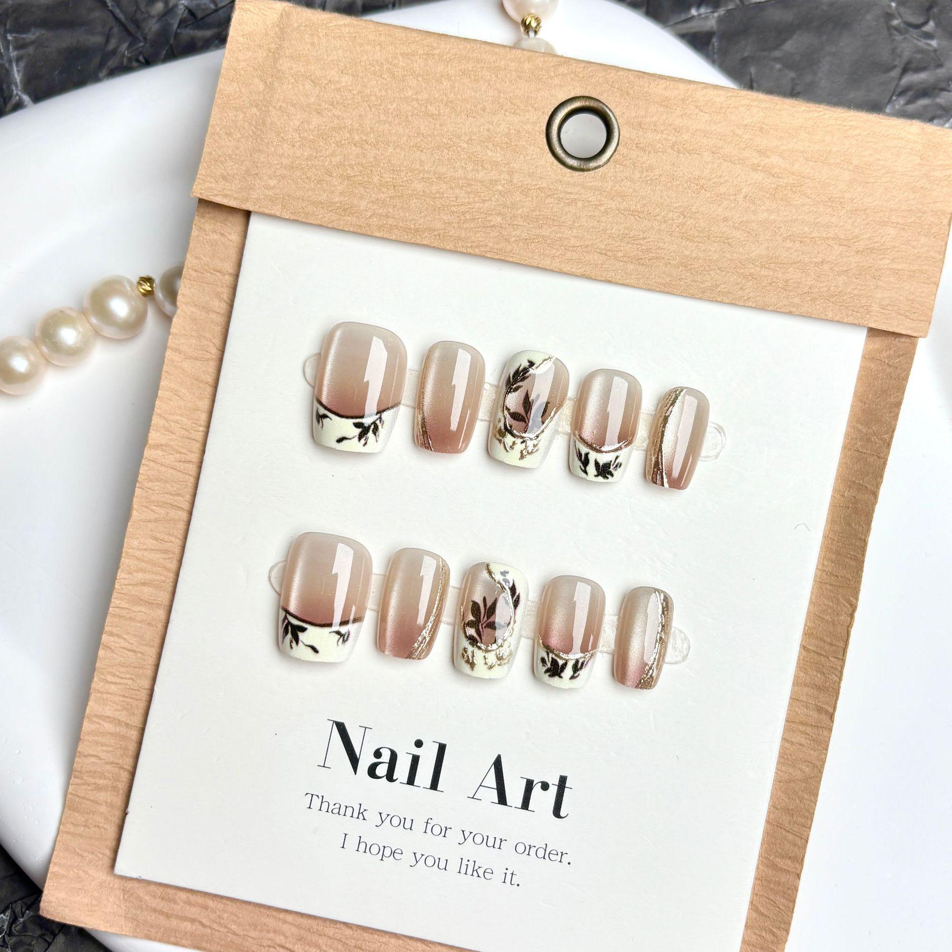 

Gilded Maple Leaf Autumn Press-on Nails - Set of 10