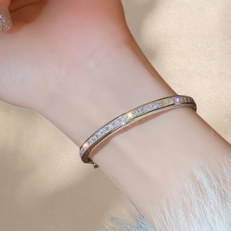 Super Flash Gypsy Star Bracelet Women s Plated 18K Fashion Jewelry Micro-inlaid Square Zircon Bracelet Temperament Versatile Cross-border Jewelry 2026 18CM