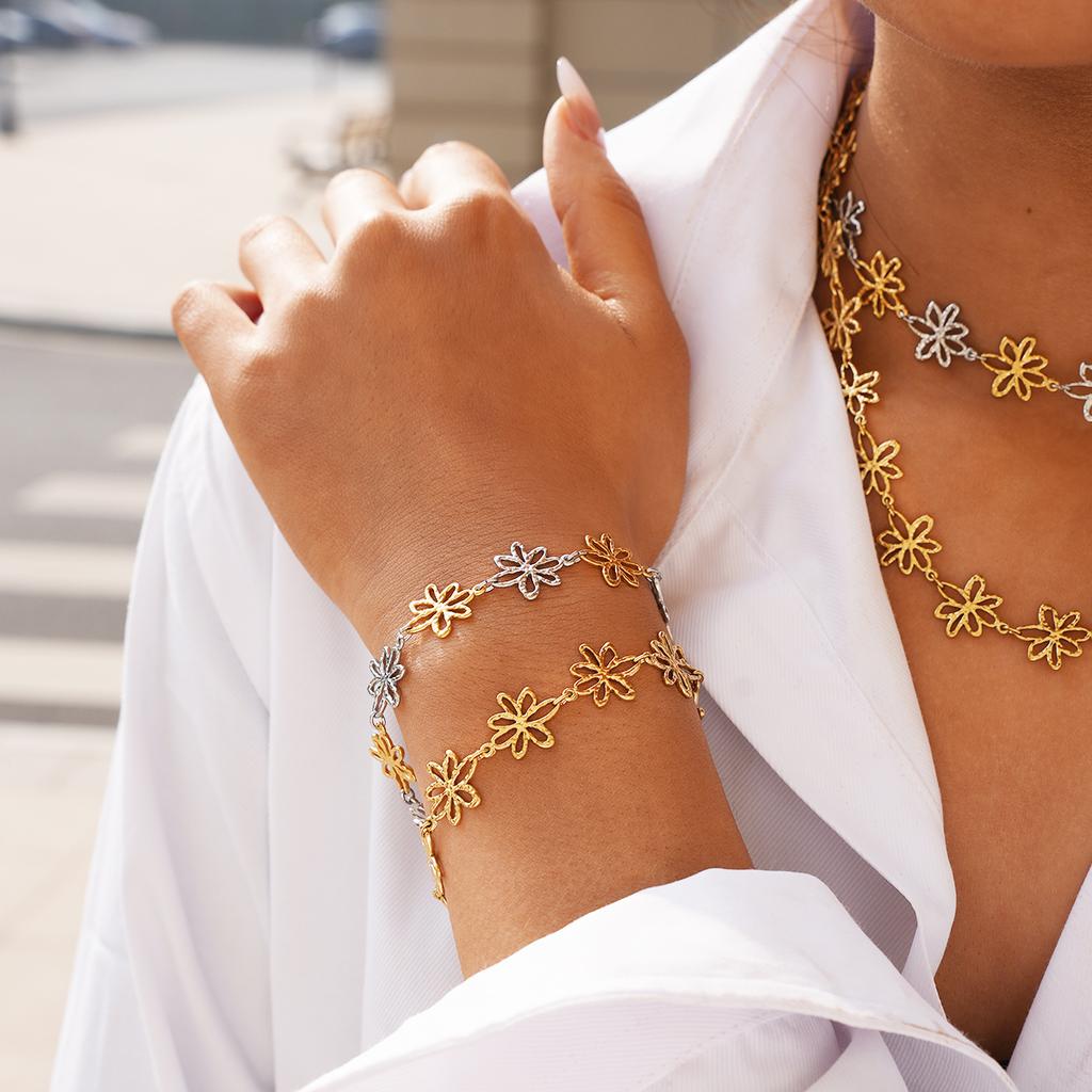 Distinctive Stainless Steel Metal Flower Chain Bracelet Waterproof High Quality Golden Summer Fashion Jewelry