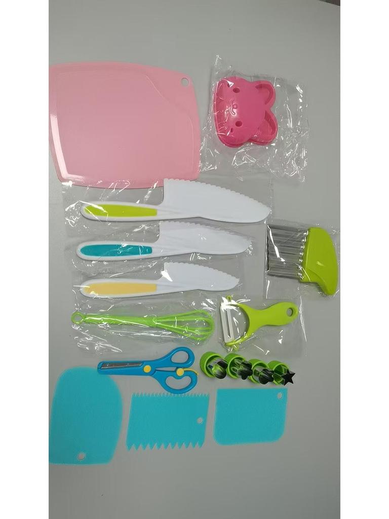 Children's Kitchen Toy Set: Fruit Knives, Molds, Wheat Straw Cutting Board, Baby Food Tools
