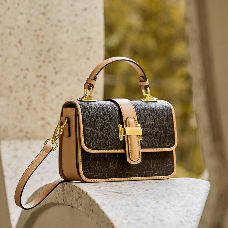 

Vintage Print Bag for Women 2025 Autumn Winter New Niche Design Light Luxury Versatile Shoulder Bag Fashion Crossbody Small Square Bag Long21CM、Wide8.5CM、Hi