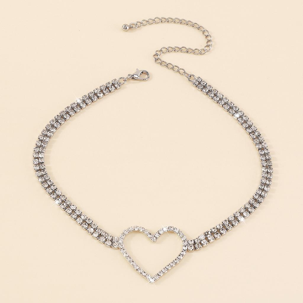 Women European Minimalist Light Luxury Design Clavicle Choker Full Rhinestone Heart Sweet Personality Necklace For Women