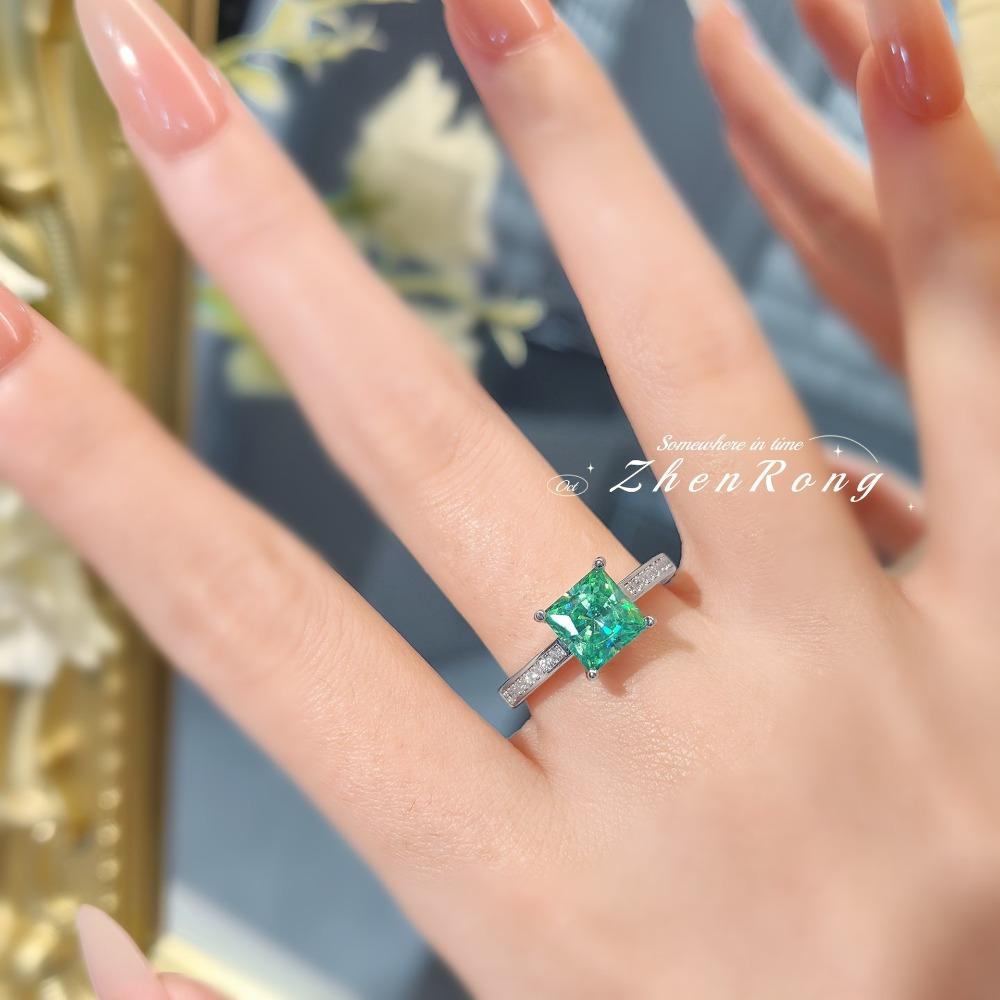 Women Jewelry Set Fashionable Light Luxury Ice Cut Paraiba Necklace with High Carbon Green Diamond Ring